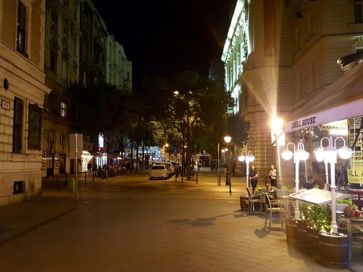 Like Studio City Centrum, Wifi, Terrace Будапеща Екстериор снимка